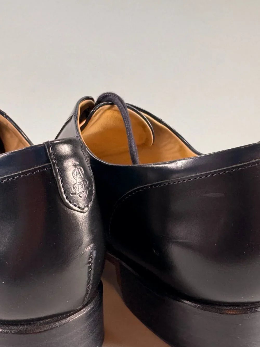 The Office of Angela Scott Mr. Evans Wingtip Oxfords Sz 41 Ocean Blue Black EUC